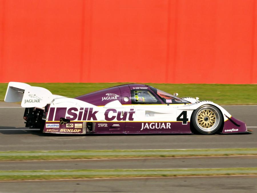  Jaguar XJR11 1990 года  (фото 15 из 16)